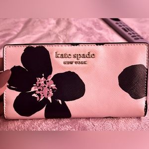 ♠️Kate Spade♠️New York Large Slim Bifold Wallet Grand Flora